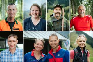 Collage aus Porträtfotos von sieben lächelnden Menschen in Outdoor- oder Arbeitskleidung vor Naturhintergründen.